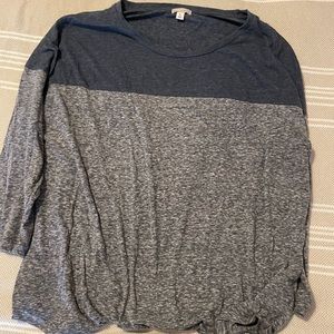 Gap 3/4 sleeve t-shirt.